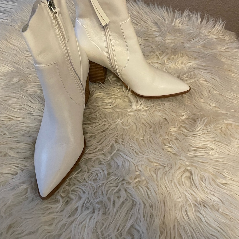 Like new Steve Madden boots